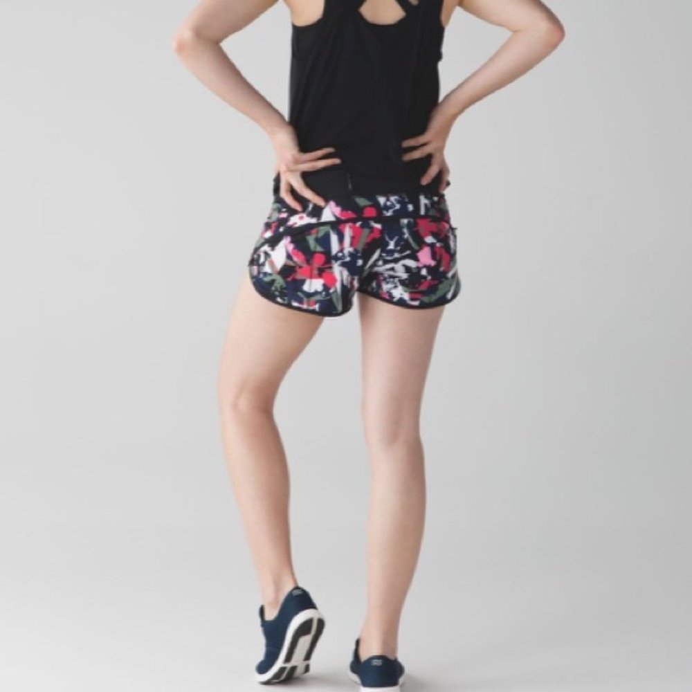 Lululemon Speed Short Pop Cut Boom Juice Black